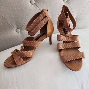Ann Taylor Brown Leather Strap Sandles Heel Shoes Size 8